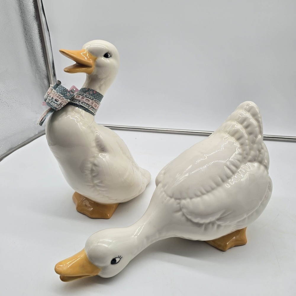 Vtg 1987 Ceramic White Duck Ceramic Geese Goose Figurines Cottage Core Lot Of 2 - Picture 10 of 16